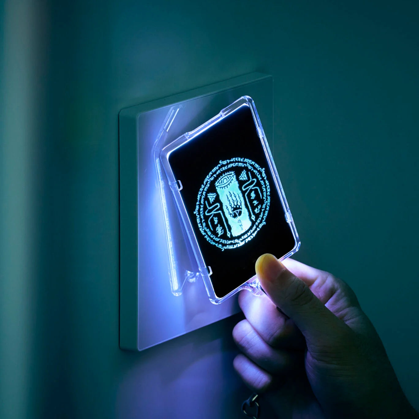 Nintendo The Legend of Zelda: Tears of the Kingdom Card Holder authentication crest TotK Japan Nintendo TOKYO/OSAKA/KYOTO NEW